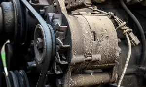Jak podłączyć alternator do Ursusa C-360 bez zbędnych problemów