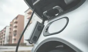 Ile waży bateria do samochodu elektrycznego? Zaskakujące różnice!
