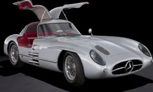 Srebrny Mercedes 300 SL Gullwing z otwartymi drzwiami, czerwone wnętrze, klasyk motoryzacji.