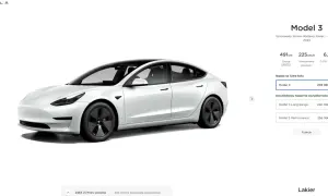 Biały samochód Tesla Model 3 na białym tle, z widocznymi cenami modeli.