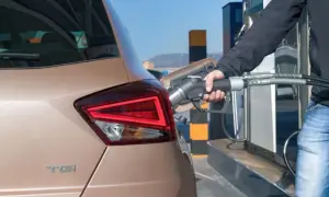 Benzyna CNG co to jest i dlaczego warto ją wybrać jako paliwo?