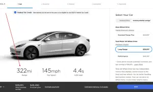 Biały Tesla Model 3 z zasięgiem 322 mil, prędkością maksymalną 145 mph i przyspieszeniem 4,4s. Wybierz wersję Long Range, by poczuć pełnię mocy silnika.
