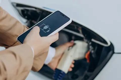 Ile prądu pobiera ładowanie samochodu elektrycznego? Sprawdź, ile to kosztuje