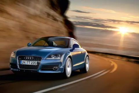 Audi TT 8J jaki silnik wybrać? Poznaj najlepsze opcje i opinie