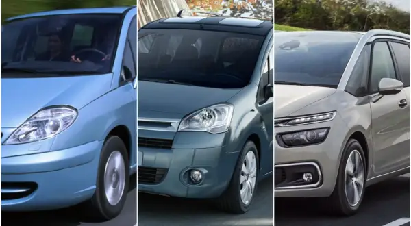 Trzy generacje Citroëna C8: niebieski z kobietą za kierownicą, szary z panoramicznym dachem i jasnoszary z nowoczesnymi światłami.
