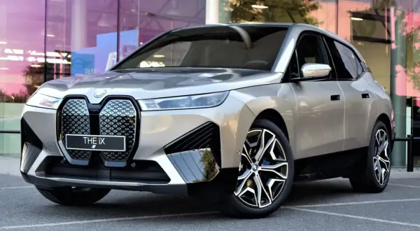 Ile waży samochód elektryczny? Zaskakujące różnice między modelami