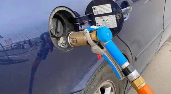 Tankowanie gazu LPG w Warszawie. Dobre ceny gazu lpg warszawa to klucz do oszczędności.