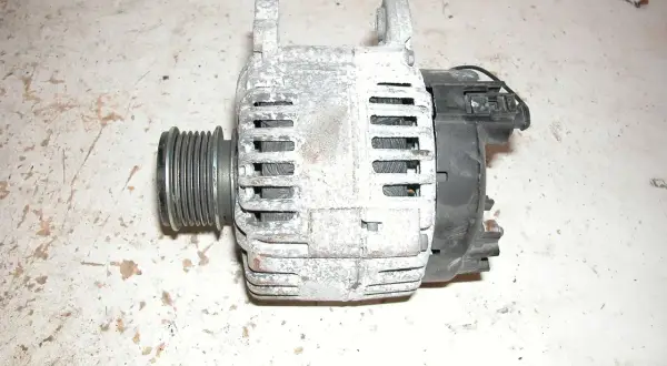 Jak wymontować alternator Audi A4 B5 - uniknij kosztownych błędów