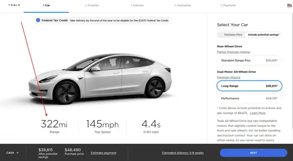 Biały Tesla Model 3 z zasięgiem 322 mil, prędkością maksymalną 145 mph i przyspieszeniem 4,4s. Wybierz wersję Long Range, by poczuć pełnię mocy silnika.