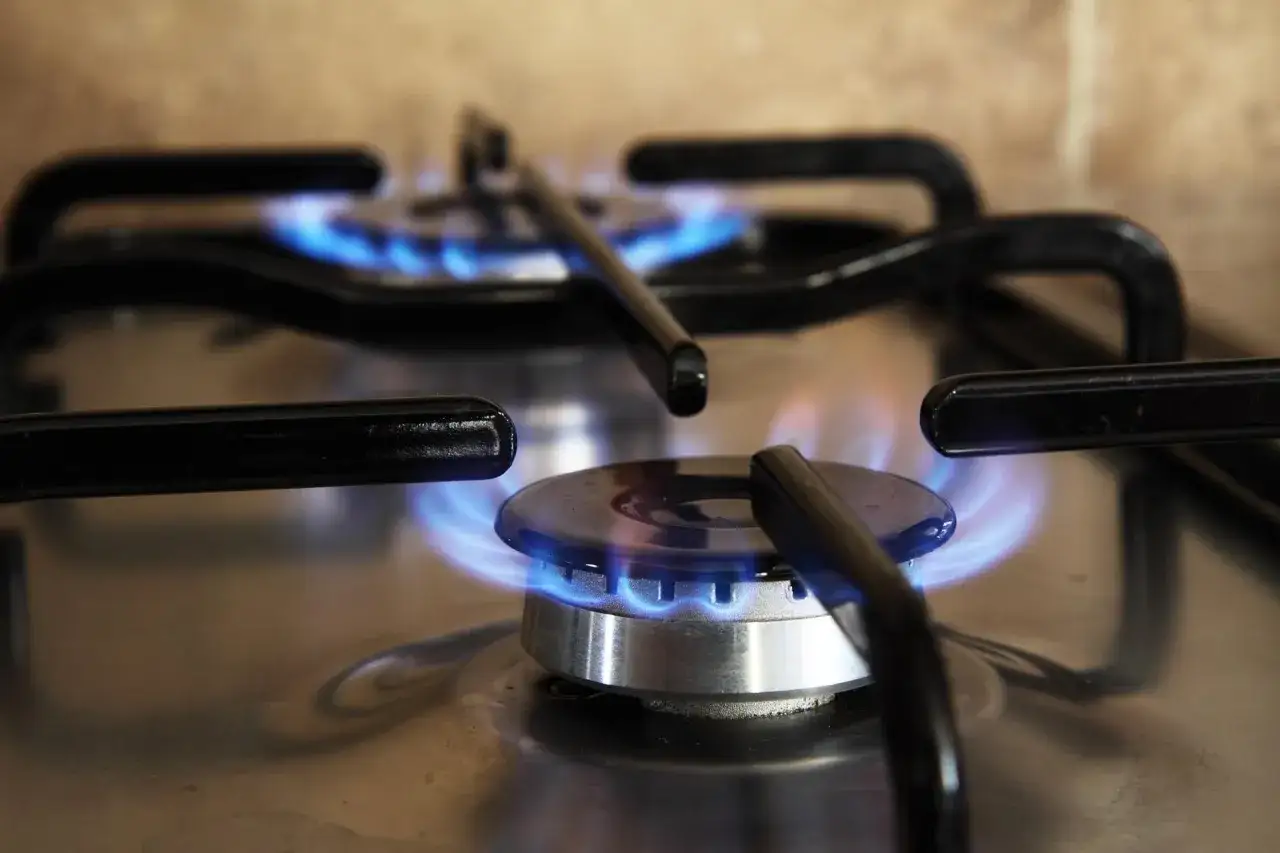Zdjęcie Ile waży 1 litr LPG? Odkryj zaskakujące różnice w wadze