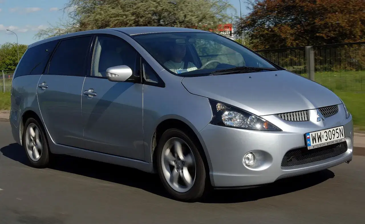 Zdjęcie Mitsubishi Grandis: jaki silnik wybrać, aby uniknąć problemów?