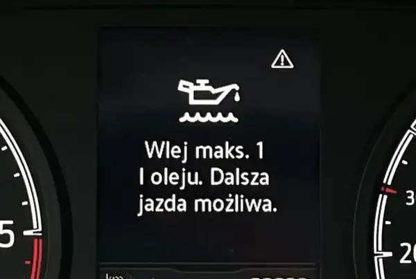 Kontrolka oleju z falą informuje: "Wlej maks. 1 l oleju. Dalsza jazda możliwa.